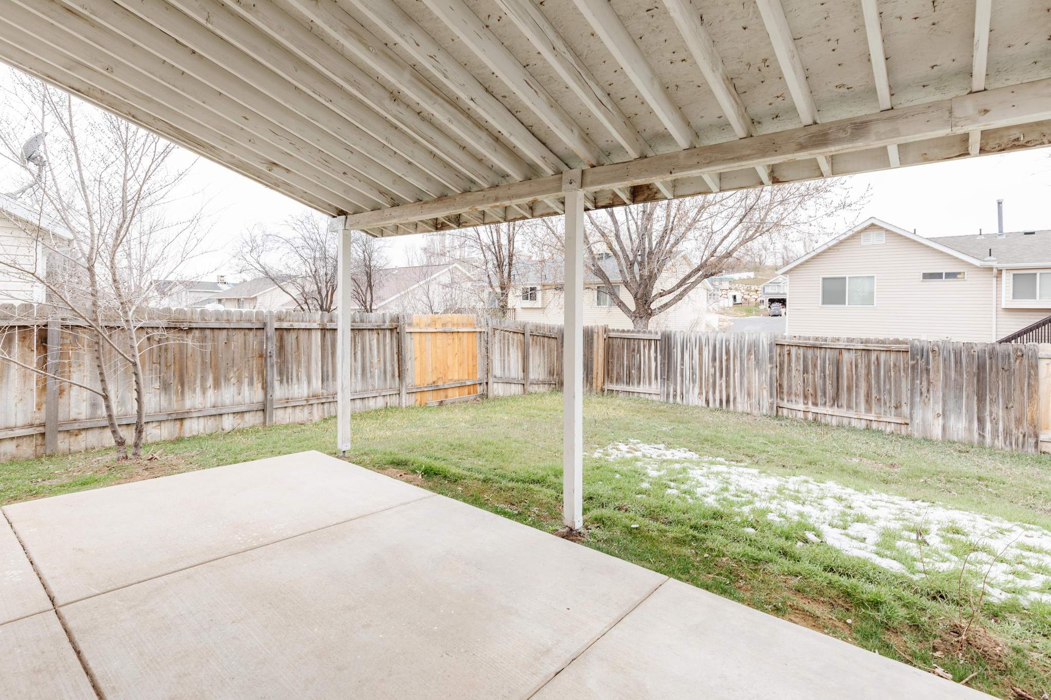 NORTH HILLS ESTATES - Residential