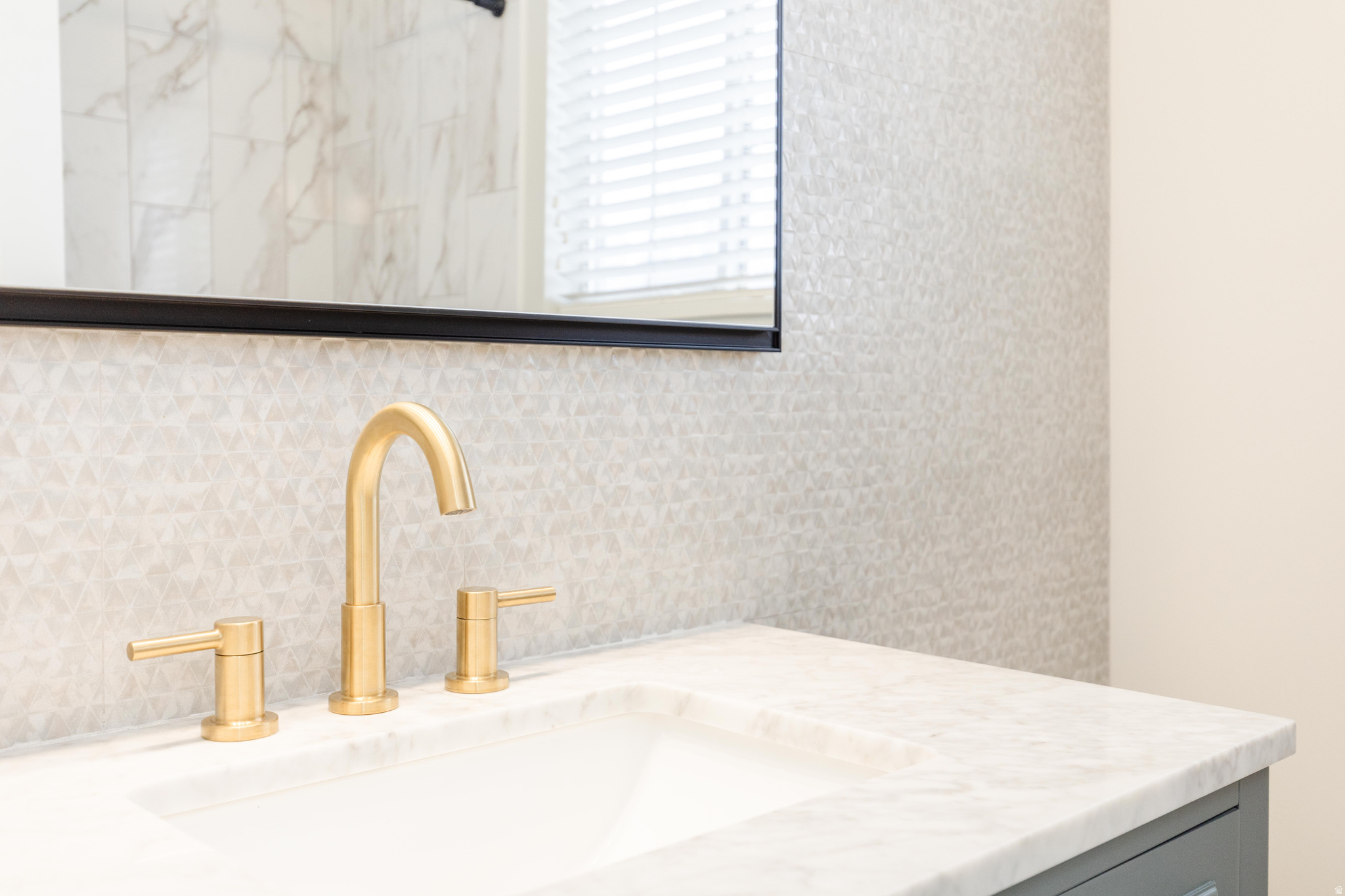 NORTH HILLS ESTATES - Residential