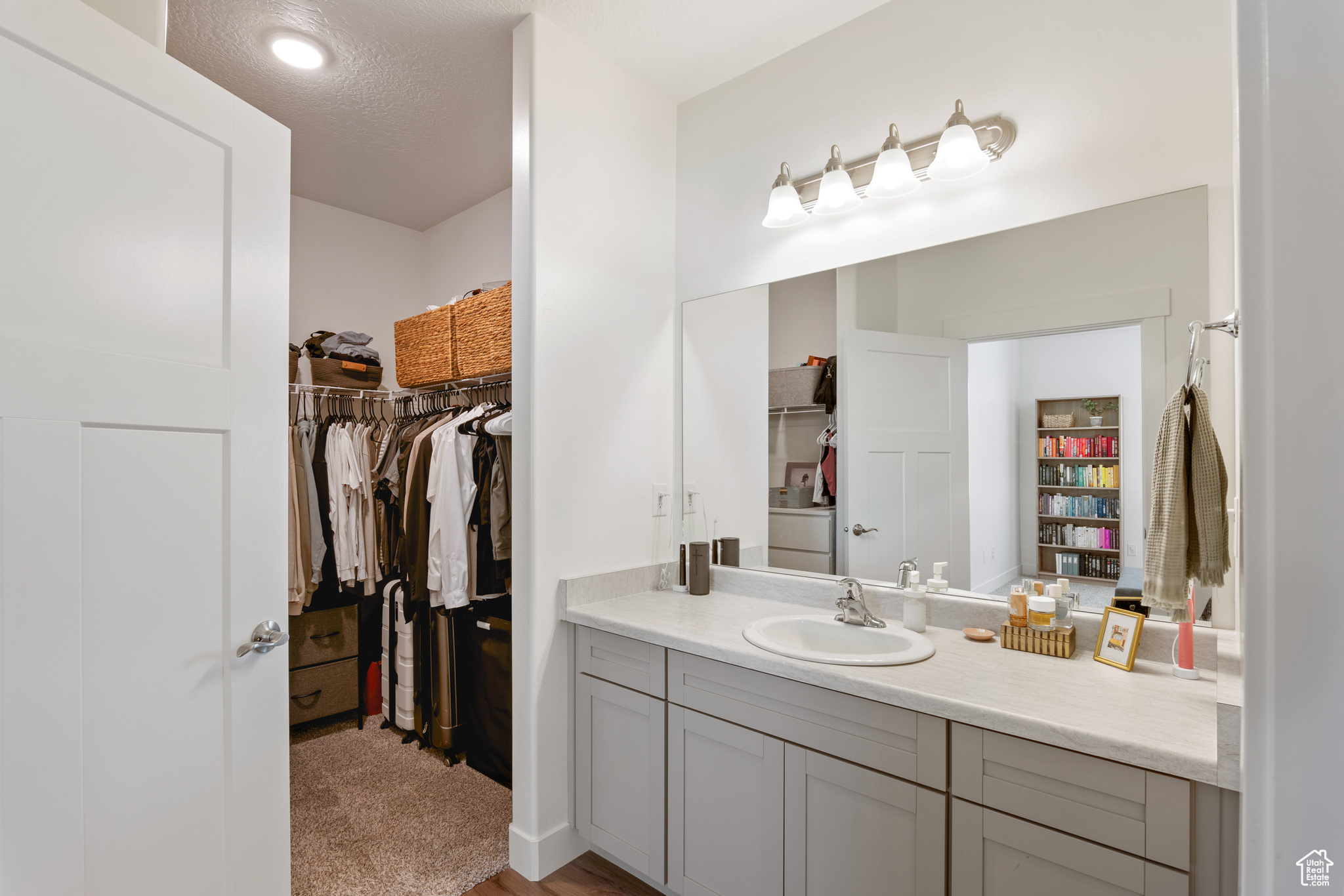 TIMP POINT CONDOMINIUMS - Residential