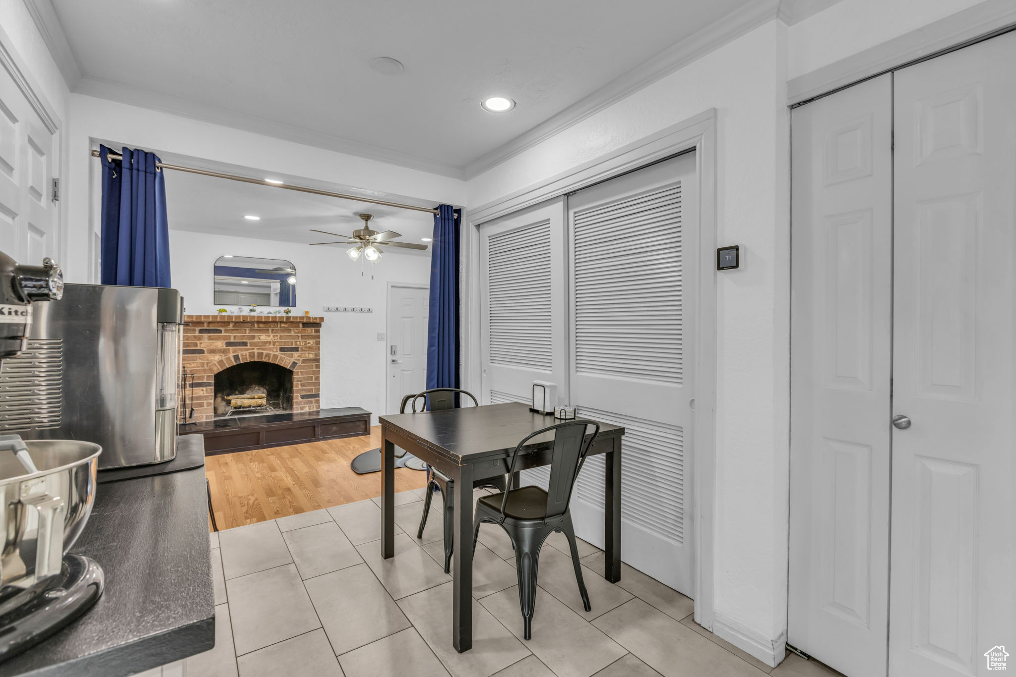 CRESTHOMES ADDITION - Residential