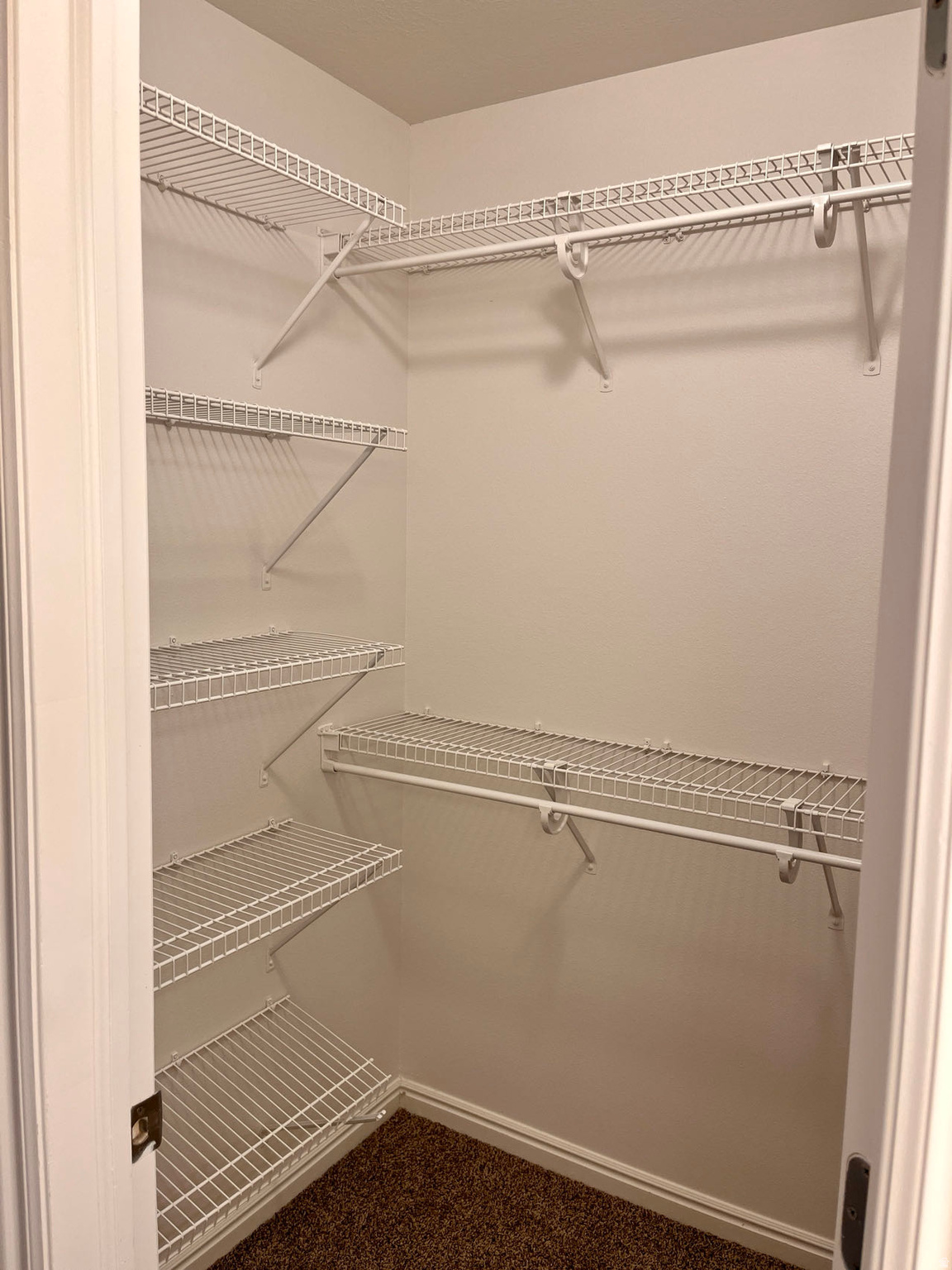 APPLE GROVE - Residential Lease