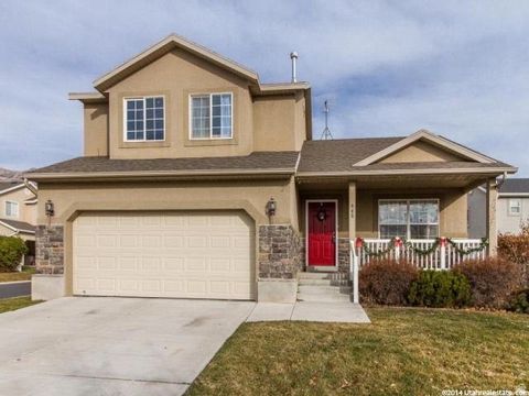 Photo of 845 S APPLE GROVE LN E, Pleasant Grove, UT 84062 (MLS # 2133765)