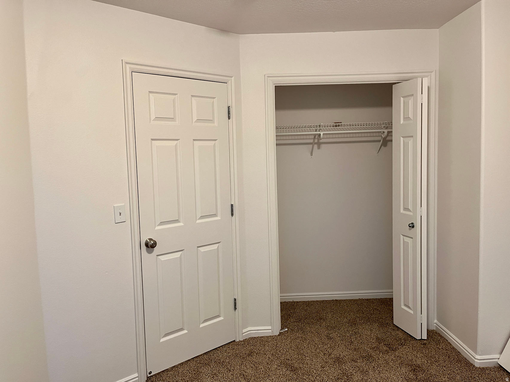 APPLE GROVE - Residential Lease