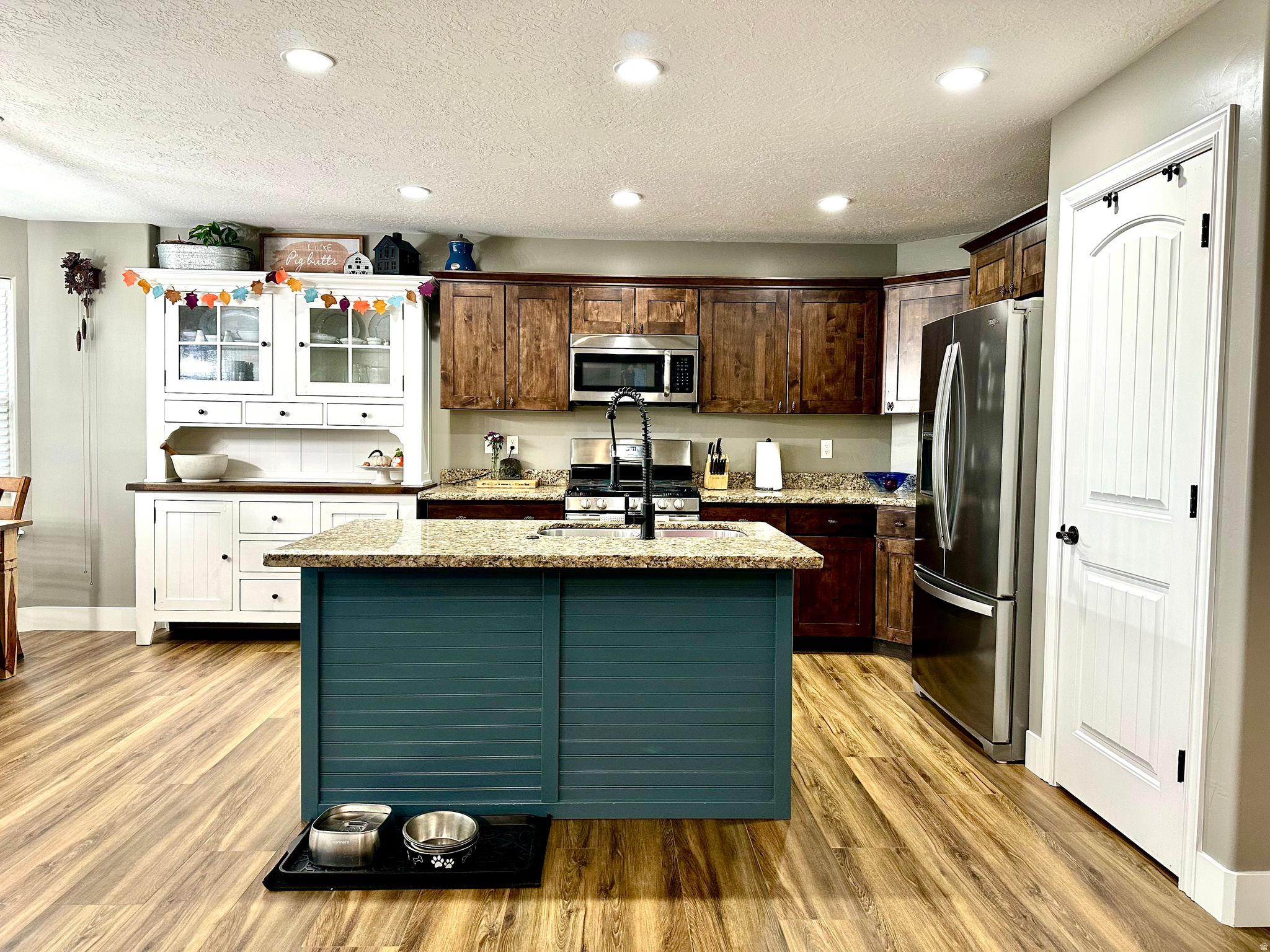 LUCKY ACRES - Residential