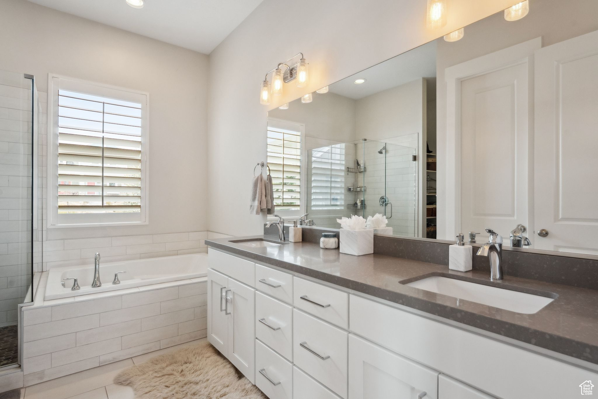 10713 S Lake Terrace Ave, South Jordan, Utah image 17