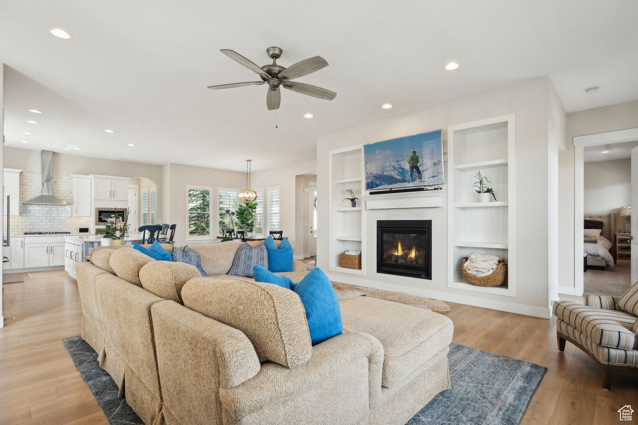 10713 S Lake Terrace Ave, South Jordan, Utah image 10