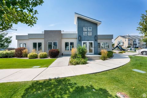 Tiny photo for 1013 S 2740 E, Spanish Fork, UT 84660 (MLS # 2108656)