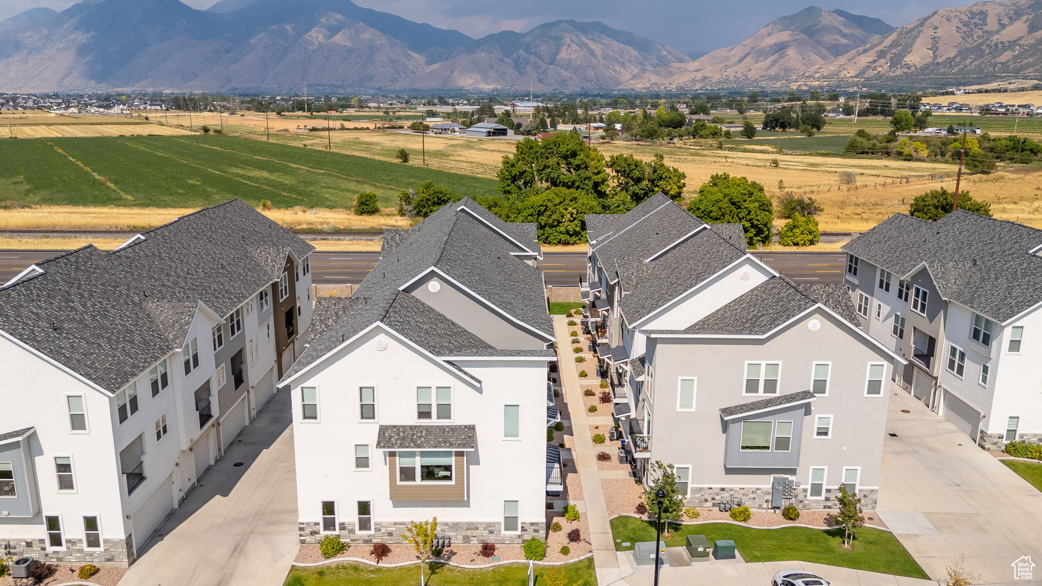 THE RIDGE - Residential