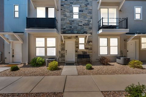 Photo of 1013 S 2740 E, Spanish Fork, UT 84660 (MLS # 2108656)