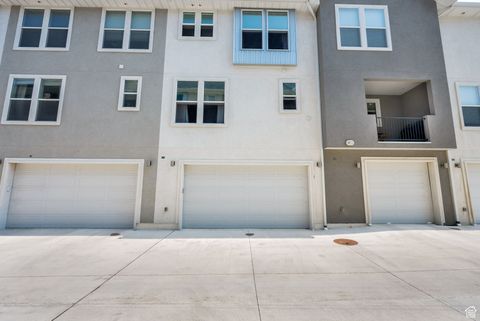 Tiny photo for 1013 S 2740 E, Spanish Fork, UT 84660 (MLS # 2108656)