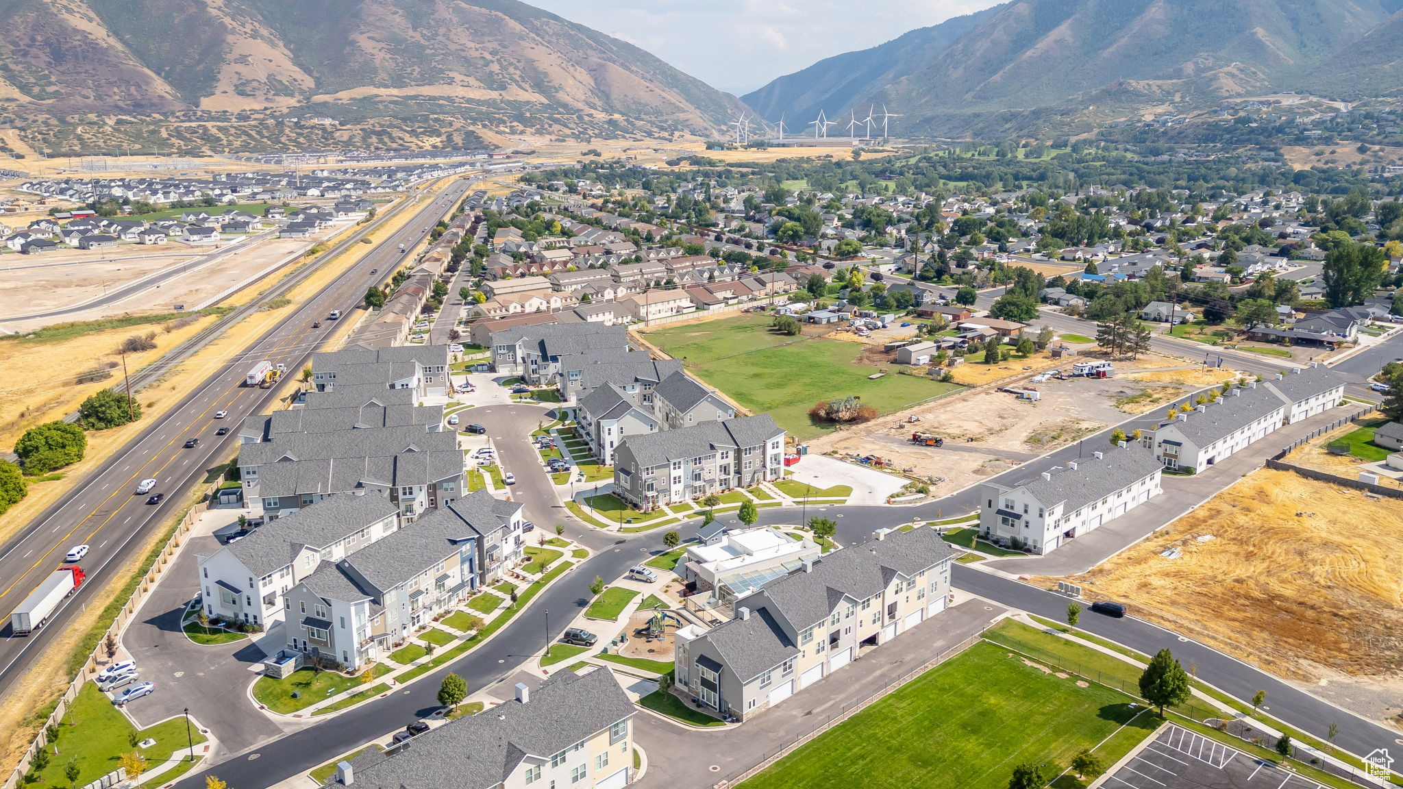 THE RIDGE - Residential