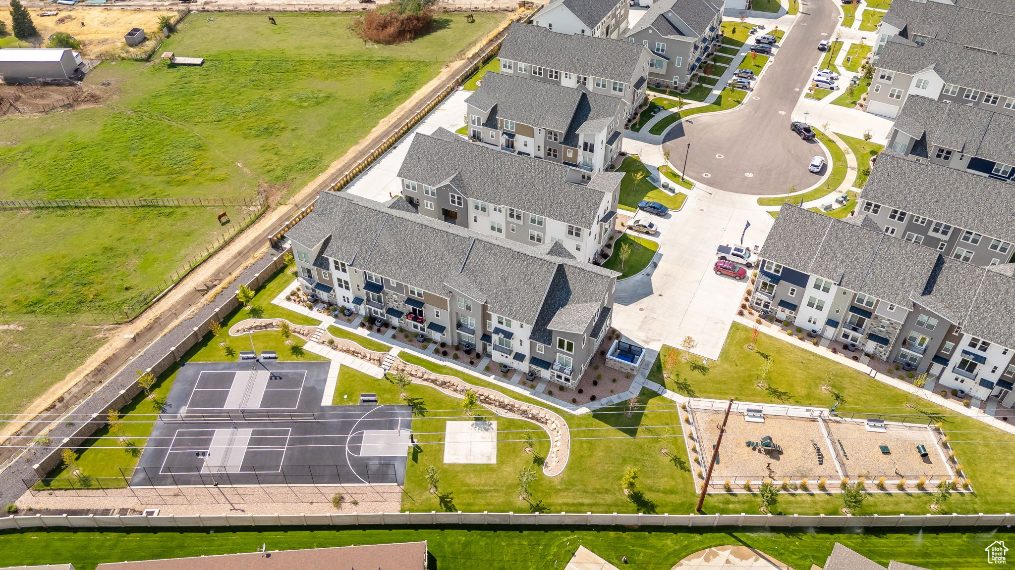 THE RIDGE - Residential