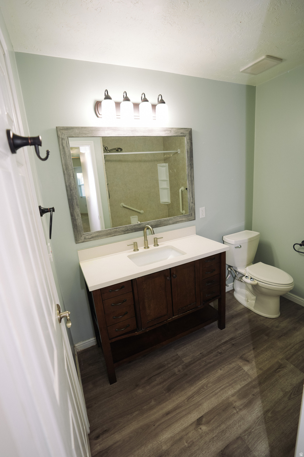 COUNTRY STATION - Residential