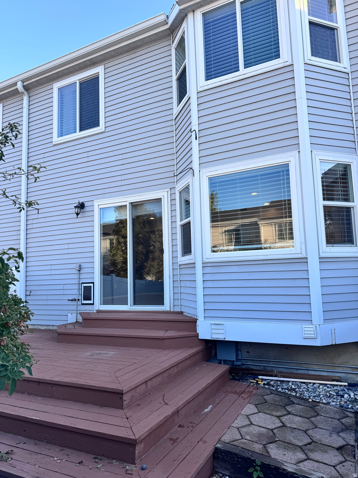 COUNTRY STATION - Residential