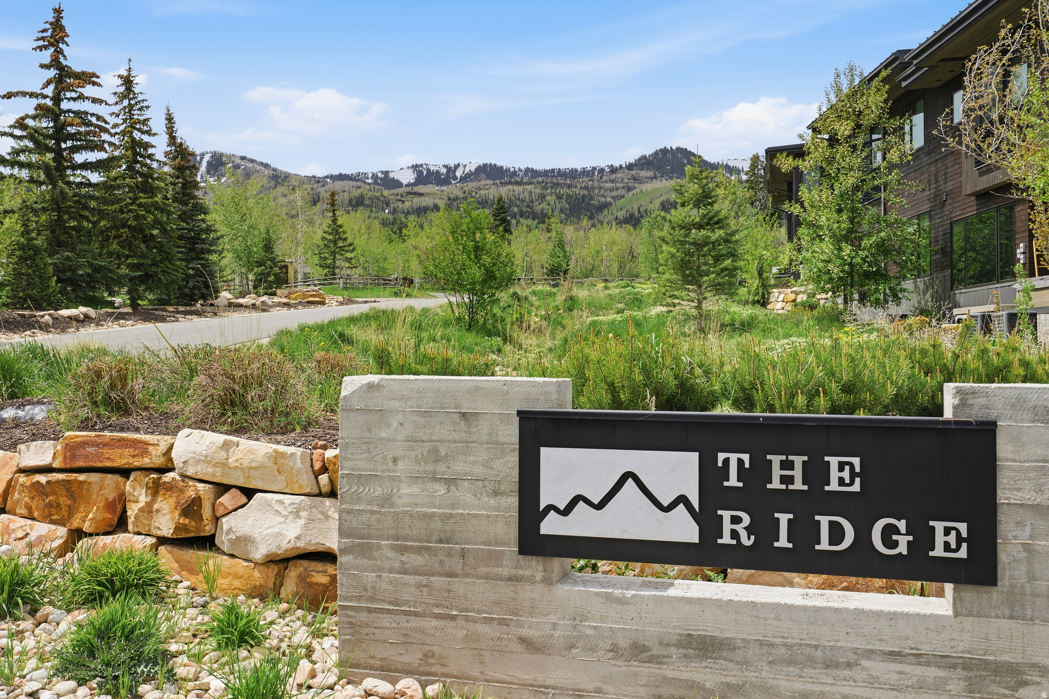 THE RIDGE AT CANYONS - Residential