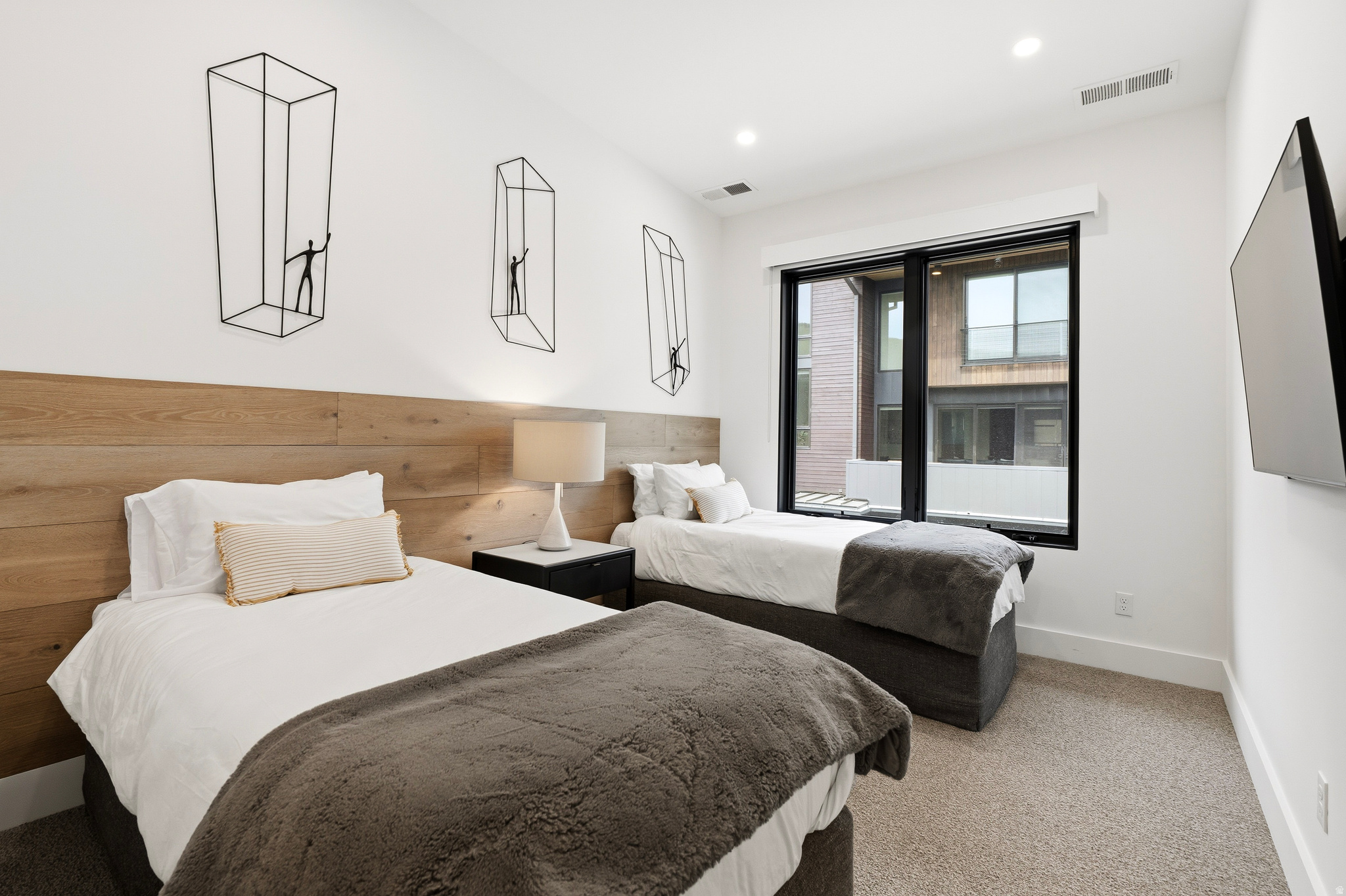 THE RIDGE AT CANYONS - Residential