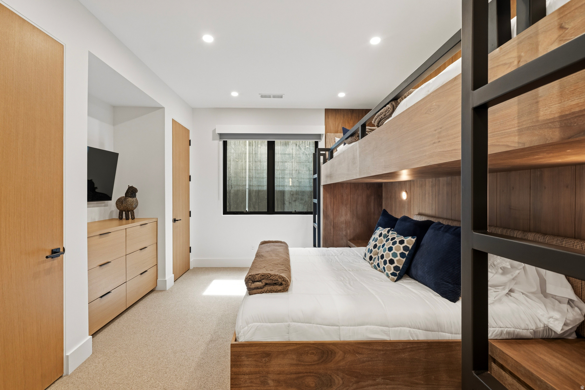 THE RIDGE AT CANYONS - Residential