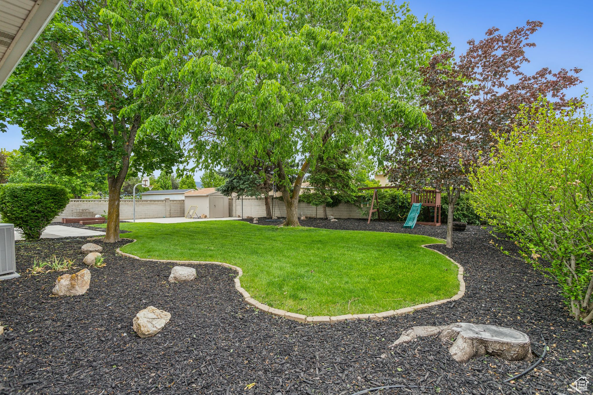 911 W Brookcrest Cir, South Jordan, Utah image 44