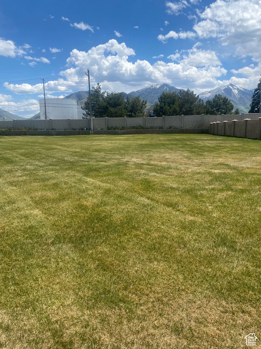 Rare find!! Deluxe lot to build your custom dream home on!!! Located in beautiful Quail Hollow. Bring your own builder. Fully fenced, located on cul-de-sac, Fabulous neighborhood, close to new Rec. Center. Bring all offers!!!