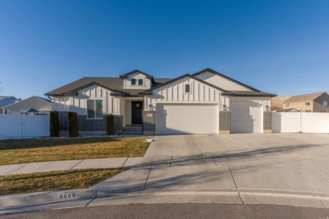 Photo of 6659 W CONIE BELL DR, Herriman, UT 84065 (MLS # 2133869)