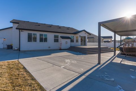Tiny photo for 6659 W CONIE BELL DR, Herriman, UT 84065 (MLS # 2133869)