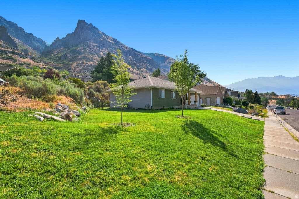 Photo of 1112 N 700 E, Springville, UT 84663 (MLS # 2177202)