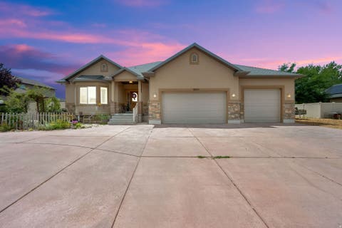 Photo of 3233 W 1680 N, Clinton, UT 84015 (MLS # 2171052)