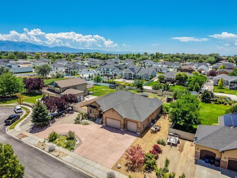Tiny photo for 3233 W 1680 N, Clinton, UT 84015 (MLS # 2171052)