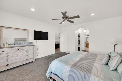 Tiny photo for 3233 W 1680 N, Clinton, UT 84015 (MLS # 2171052)