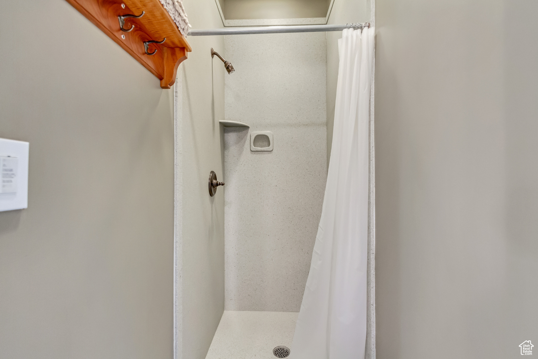 HOLLY VIEW ACRES - Residential