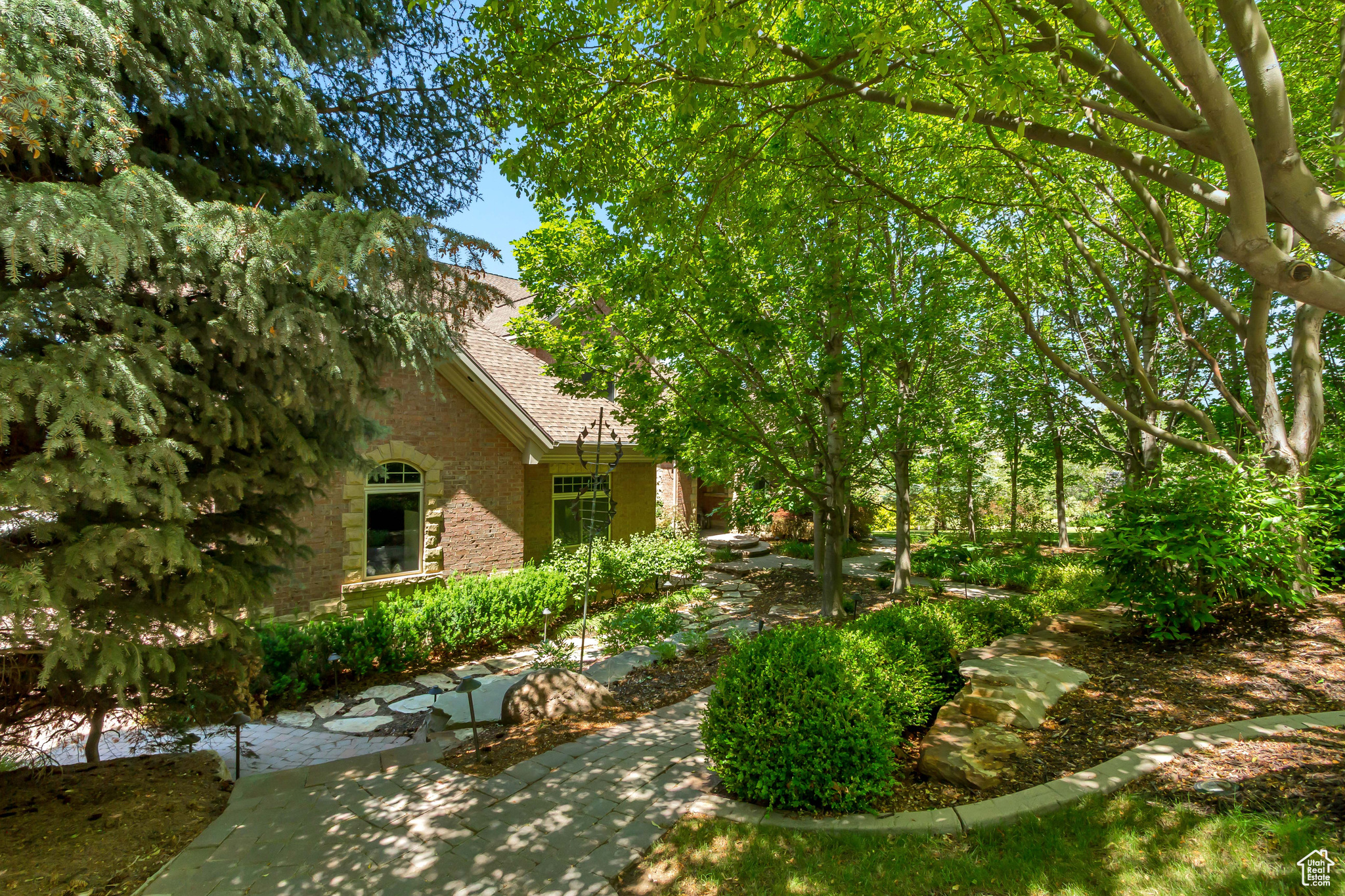 HOLLY VIEW ACRES - Residential