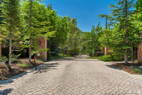 Tiny photo for 196 S HOLLY DR, Alpine, UT 84004 (MLS # 2069388)