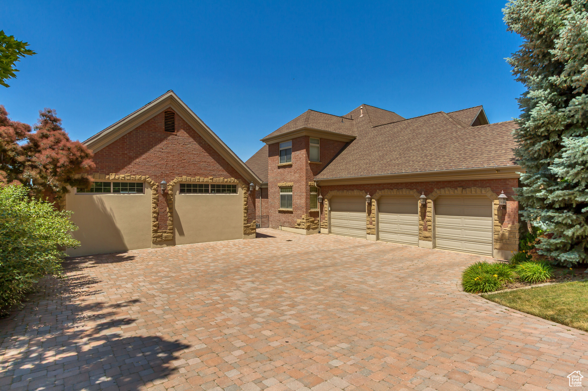 HOLLY VIEW ACRES - Residential