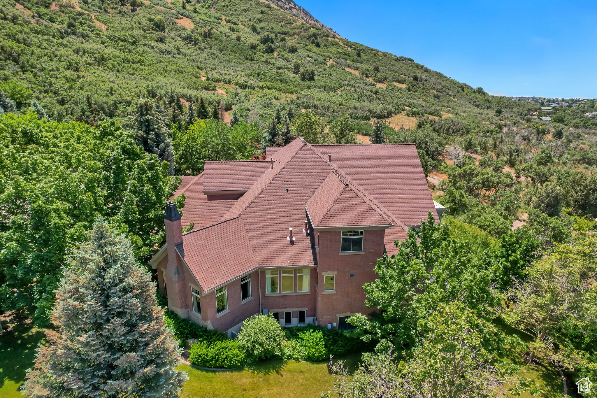HOLLY VIEW ACRES - Residential