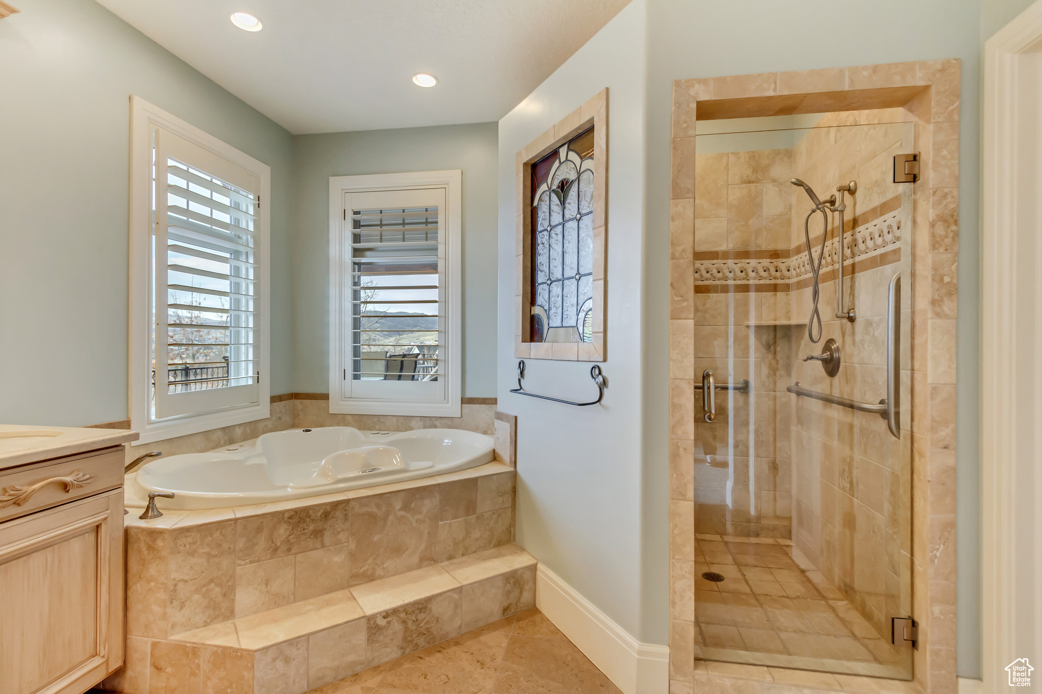 HOLLY VIEW ACRES - Residential