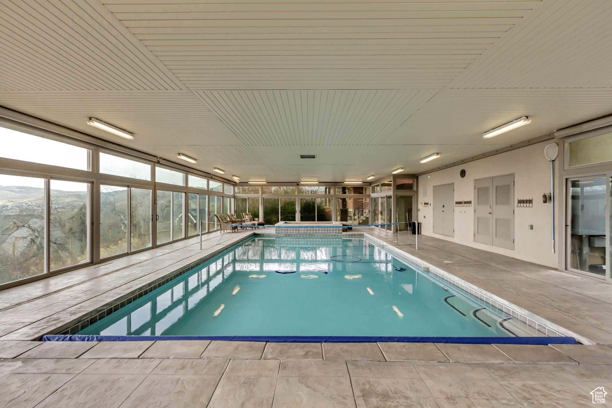 HOLLY VIEW ACRES - Residential