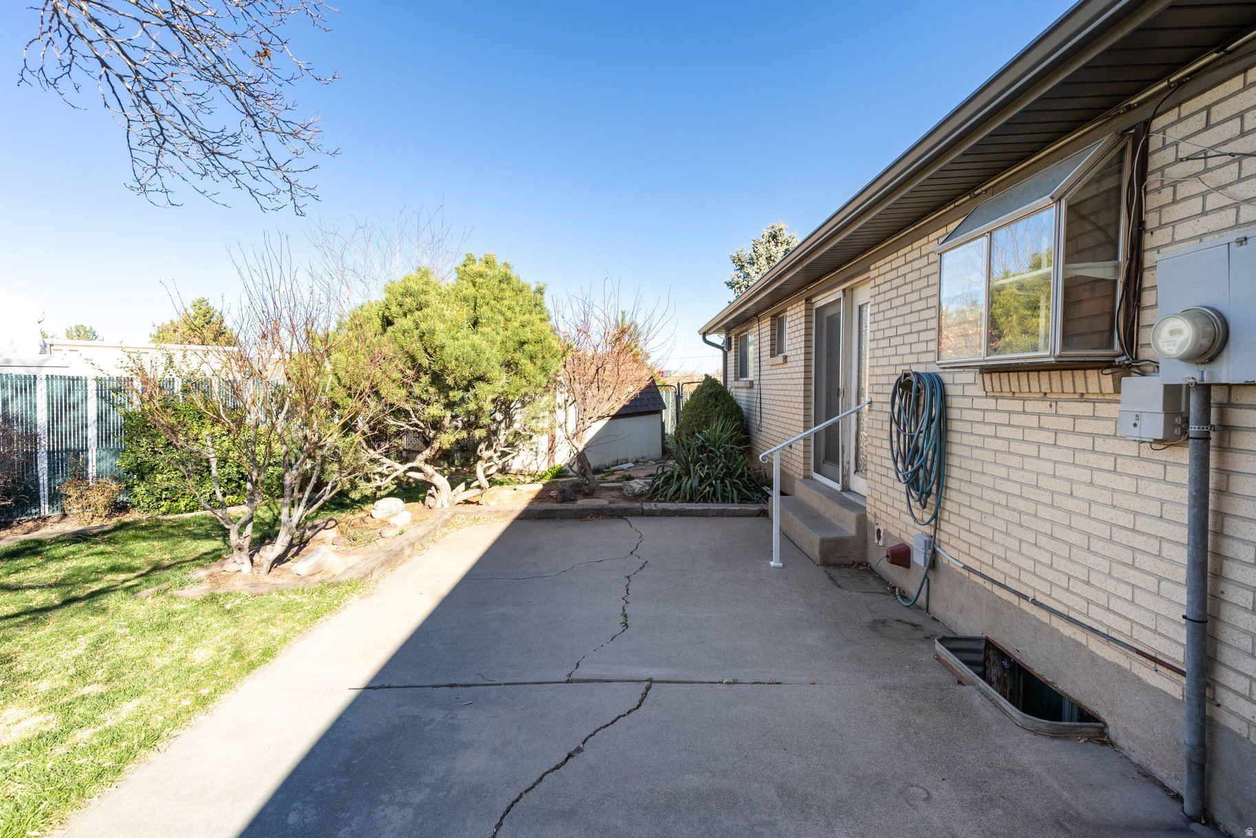 COLONY WEST #1 - Residential