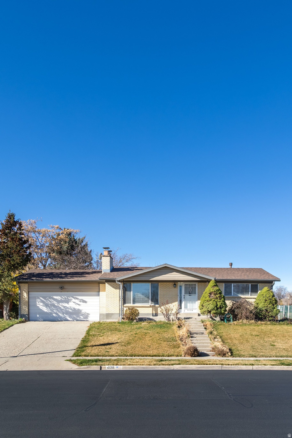 COLONY WEST #1 - Residential