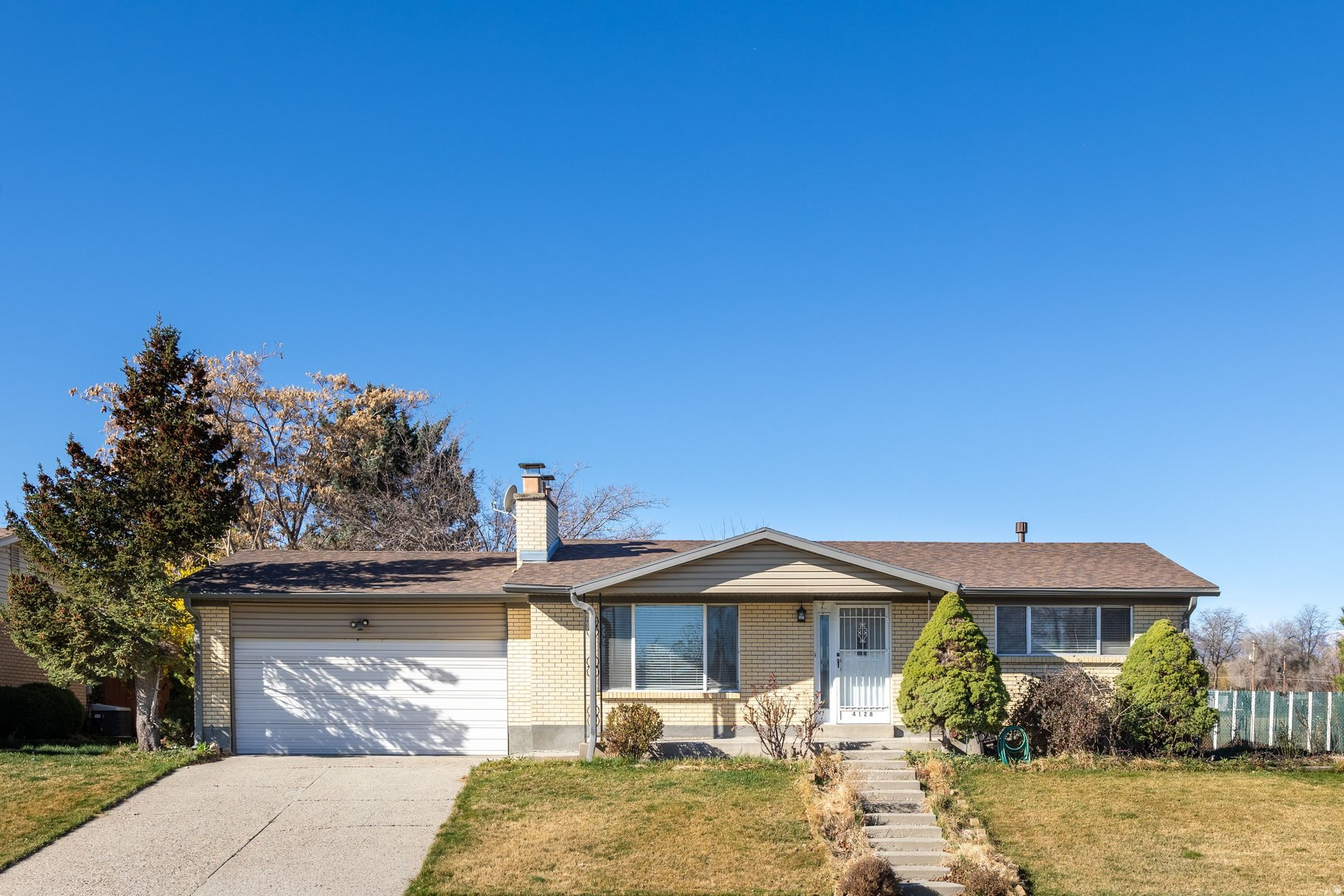 COLONY WEST #1 - Residential