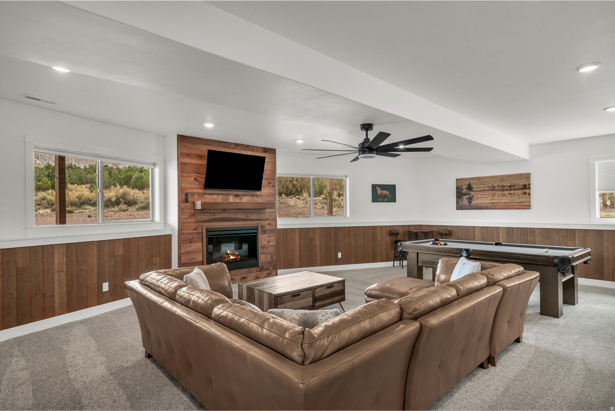 QUARTER CIRCLE H - Residential