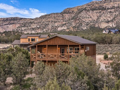 Tiny photo for 10915 PINYON PINE DR, Orderville, UT 84758 (MLS # 2132856)