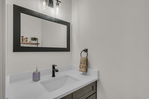 Tiny photo for 10915 PINYON PINE DR, Orderville, UT 84758 (MLS # 2132856)