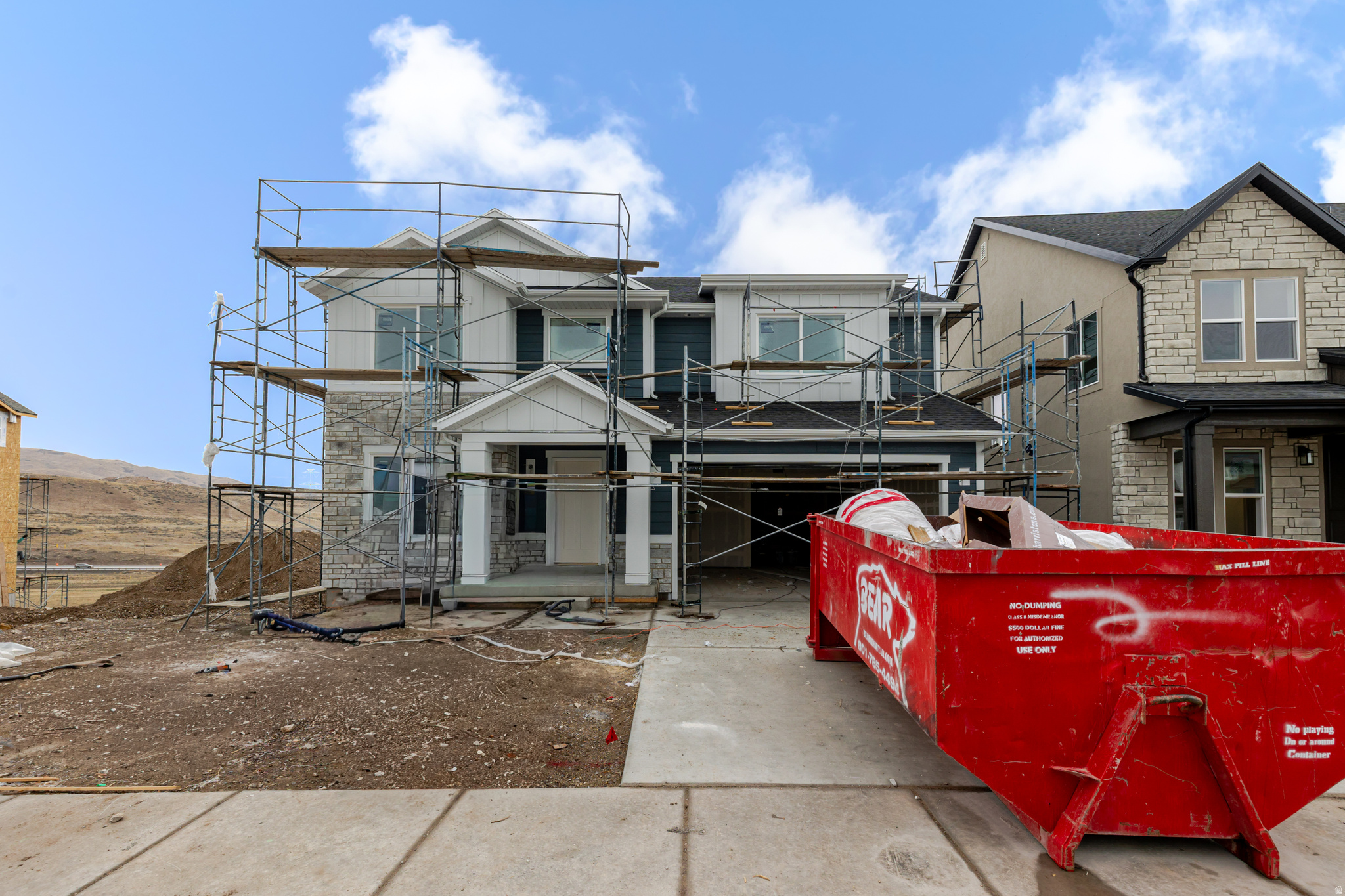 RIDGEHORNE - Residential