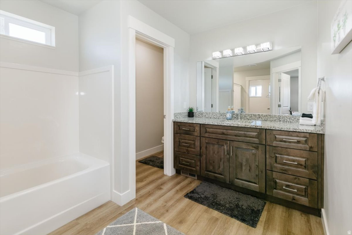 LOCHWOOD - Residential