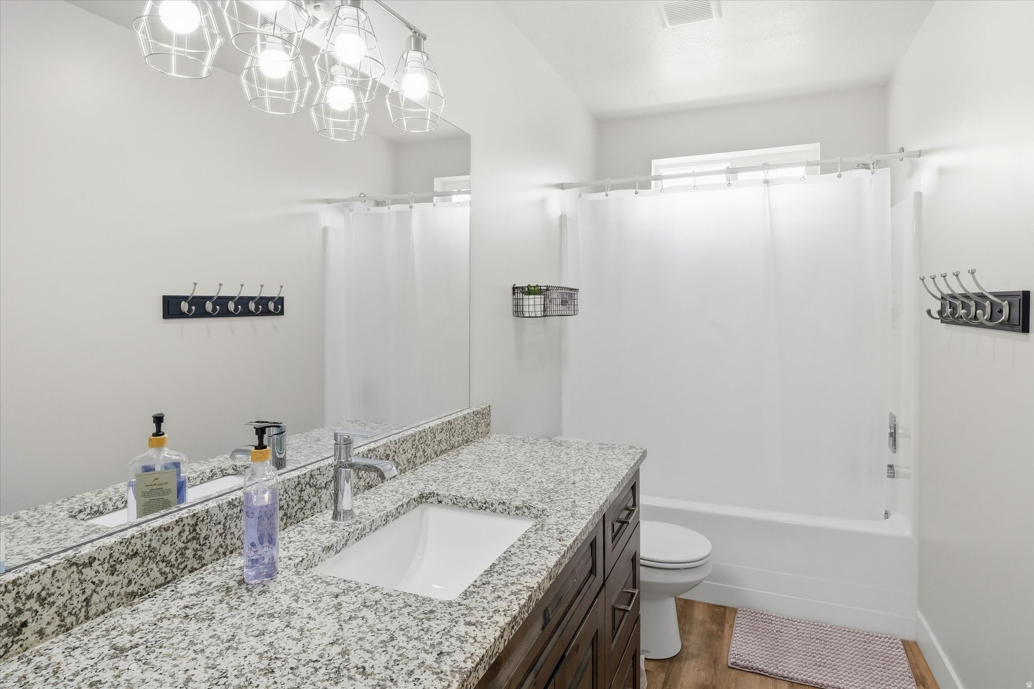 LOCHWOOD - Residential