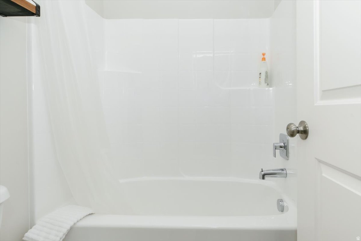 LOCHWOOD - Residential