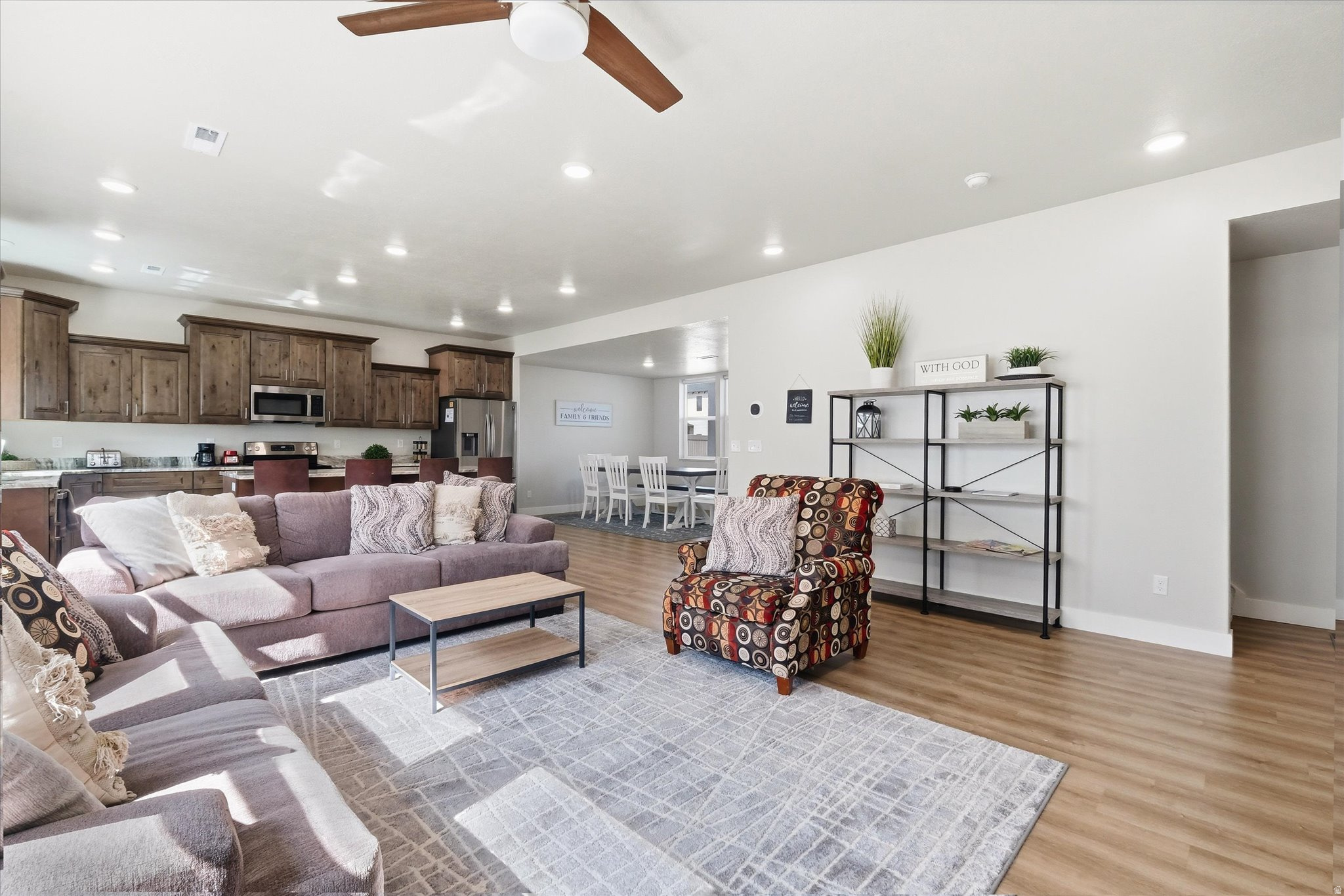 LOCHWOOD - Residential