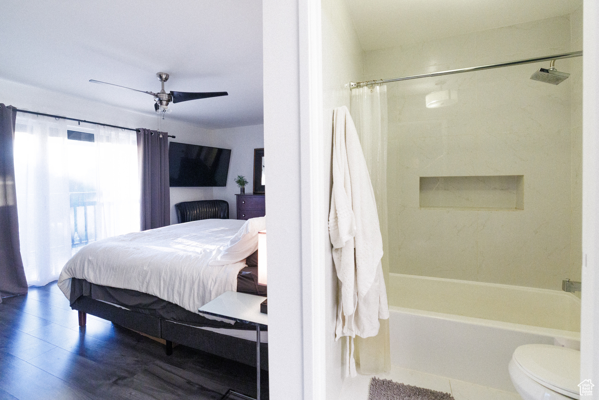 HIDDEN LAKE - Residential