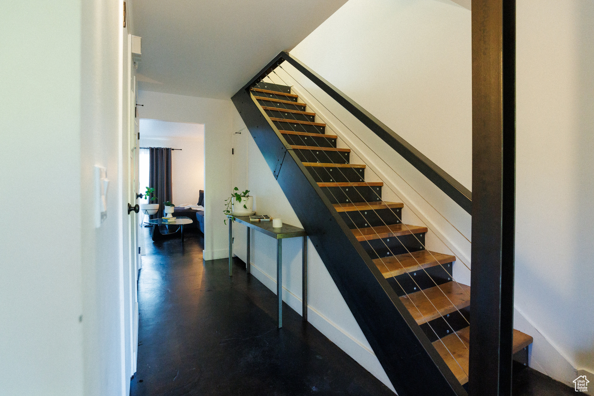 HIDDEN LAKE - Residential