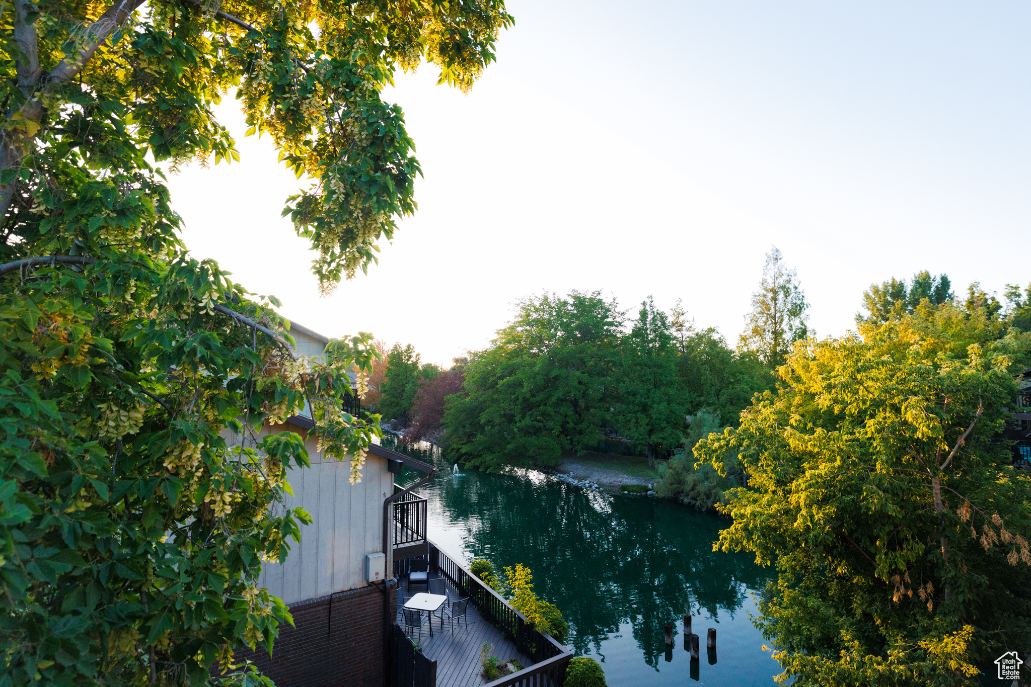 HIDDEN LAKE - Residential